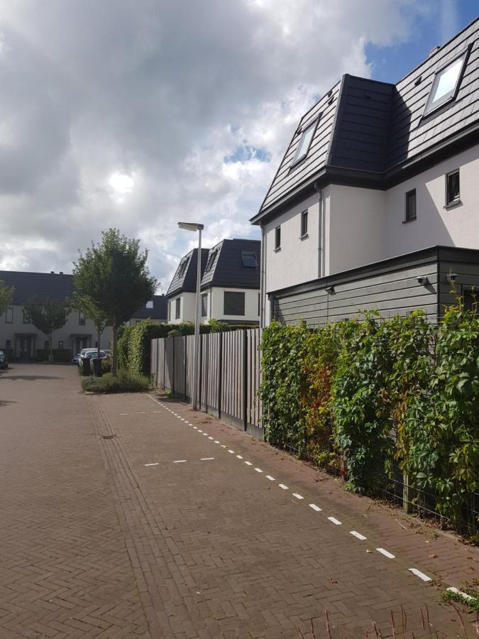 B&B Landlust Guesthouse Purmerend Bagian luar foto